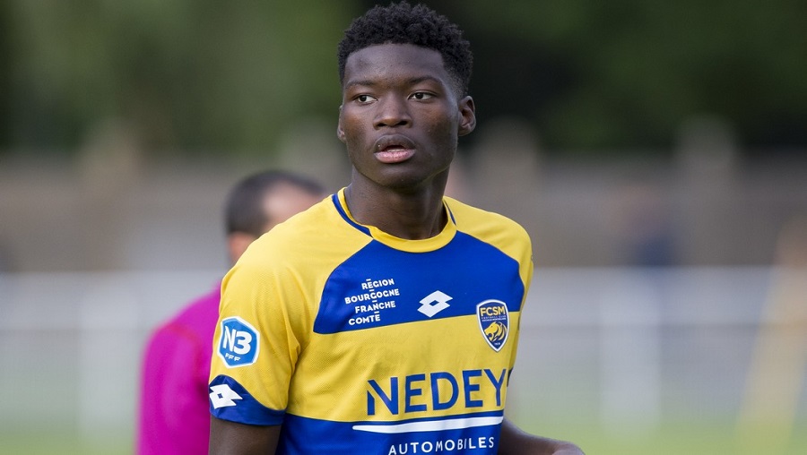 Lucien Agoumé, le joueur camerounais de 16 ans qui affole les grands clubs