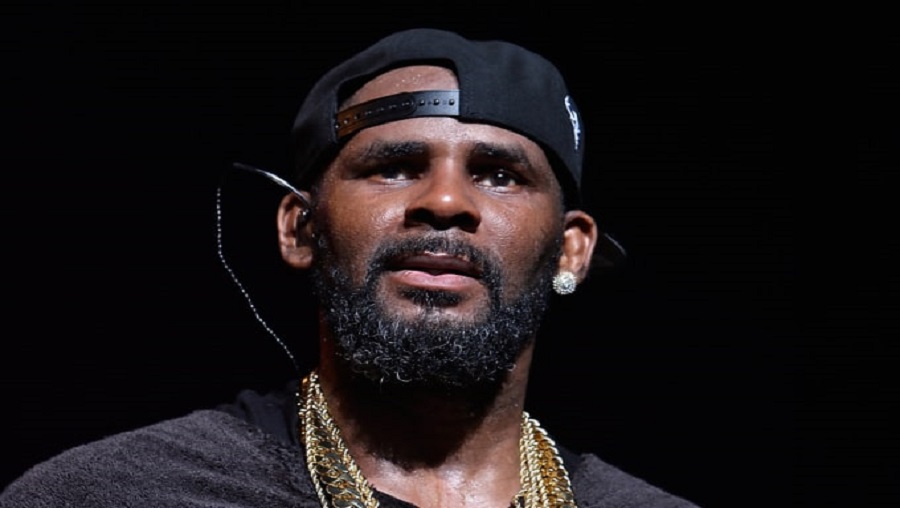 Placé en détention et fauché, R.Kelly risque 70 ans de prison