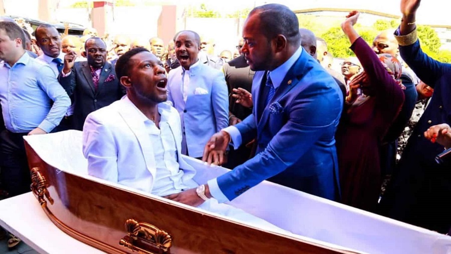 Afrique du Sud : Le faux ressuscité du prophète Alph Lukau, est mort