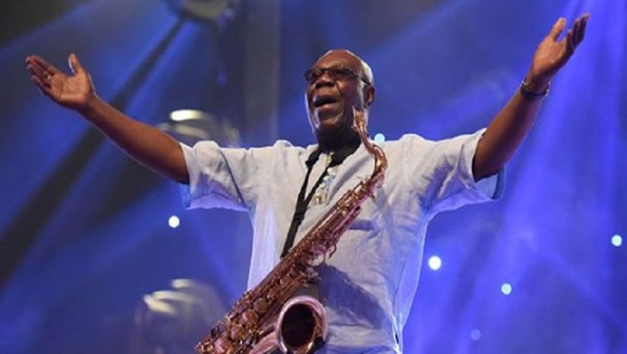 Manu Dibango testé positif au Corona Virus en France