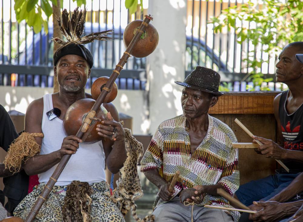 Unesco: le Mvet oyeng rejoint la liste du patrimoine culturel immatériel