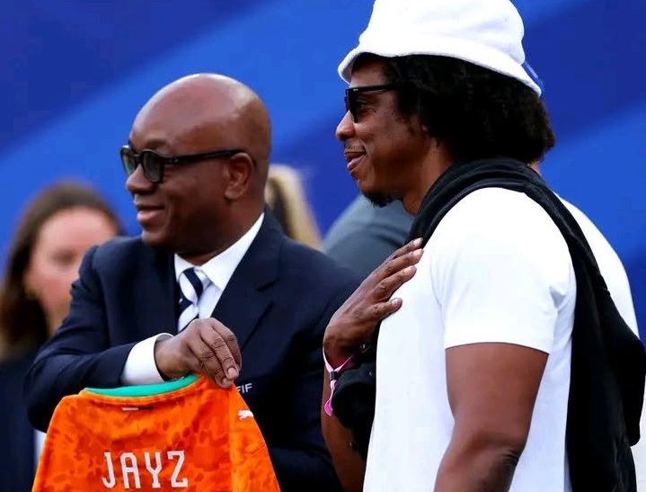 Coupe du monde 2026: Jay Z reçoit un maillot de la Côte d’Ivoire