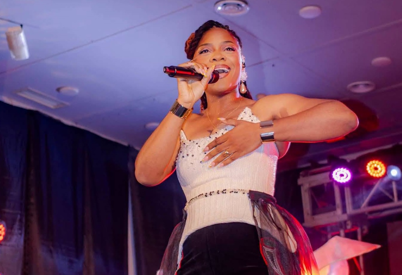 Sandrine Nnanga: succès total de son concert à Douala