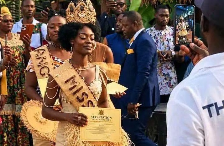 Oyoa Bernadette couronnée Miss Ekang 2026